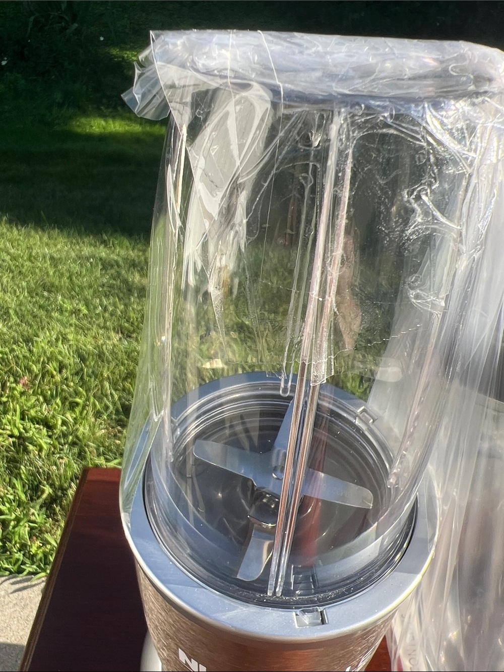 NutriBullet Pro 900W Nutrient Extractor Blender Champagne Silver - Picture 3 of 11